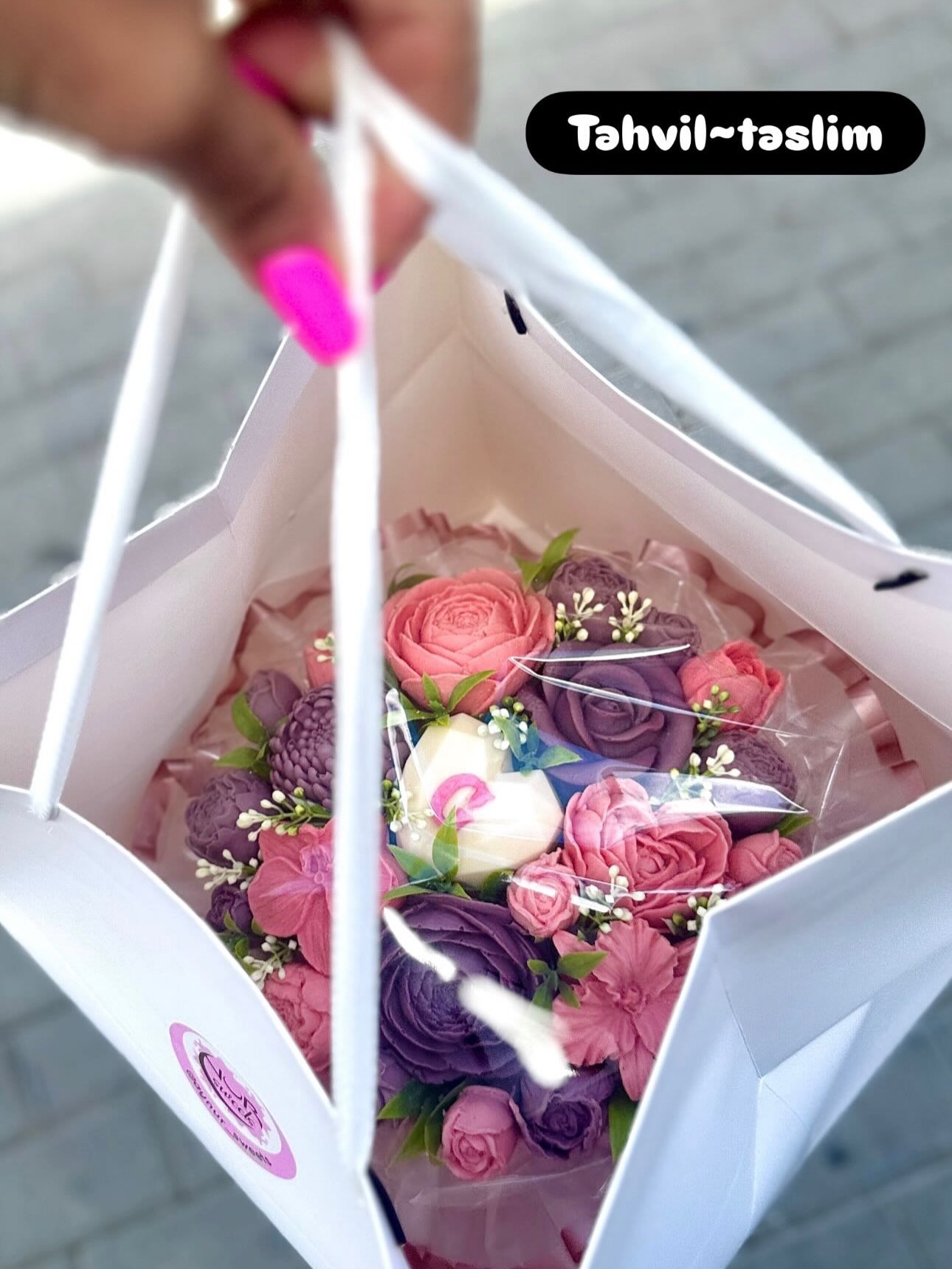 Şokolad Gül Buketlərinin Hazırlanması üzrə Online Dərslər