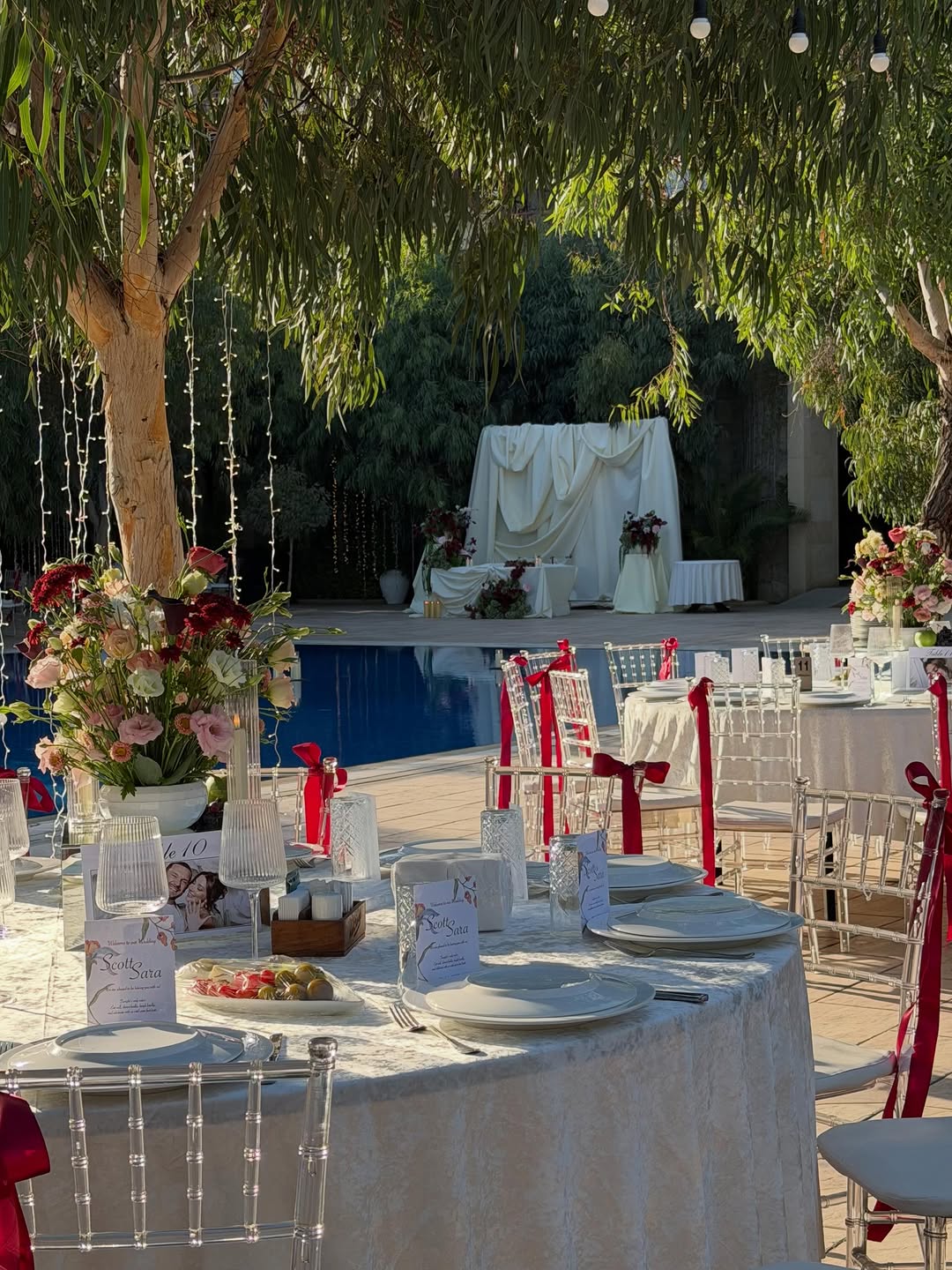 Təbii Gül Kompozisiyaları və Məkan Floristikası