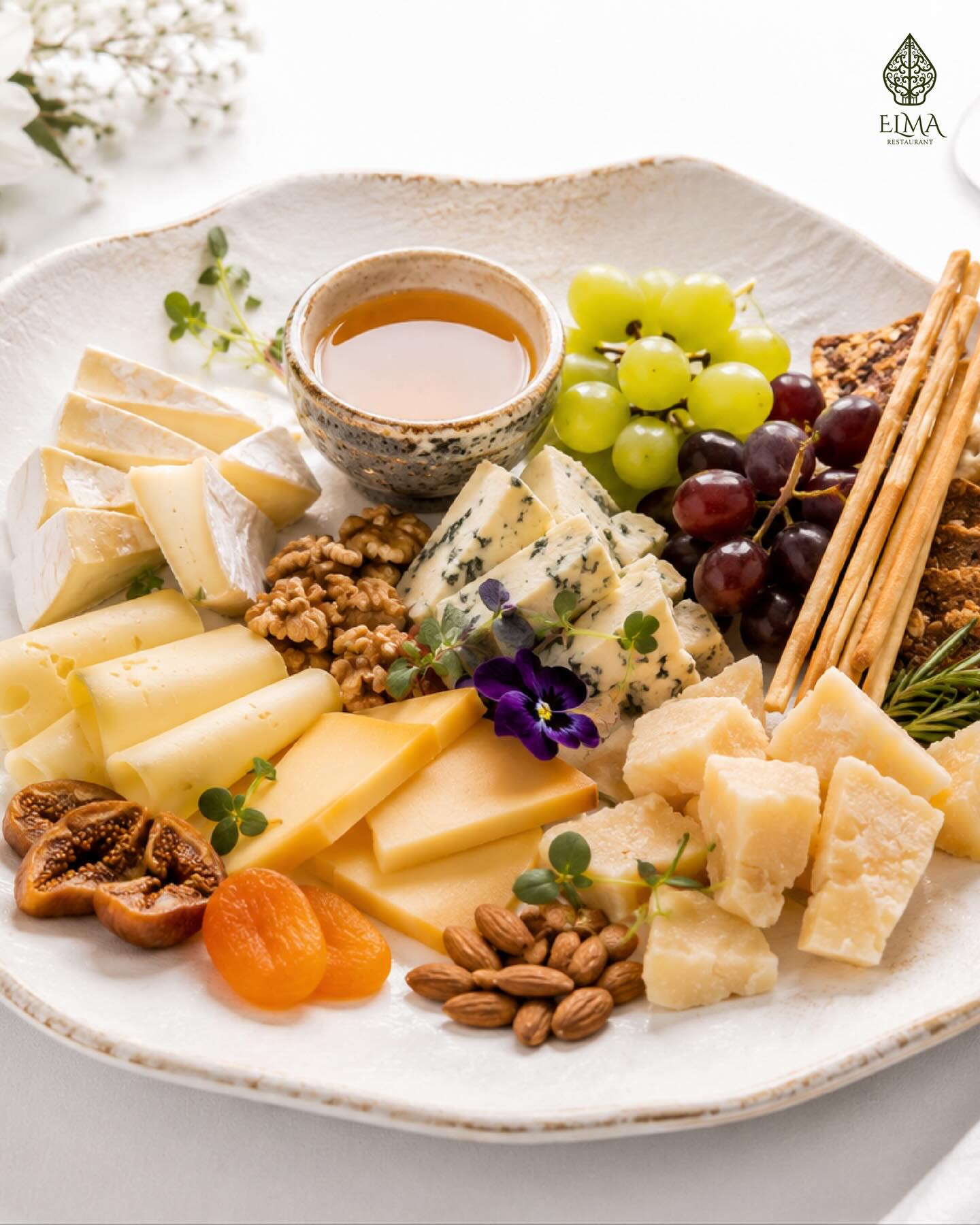 Elma Restaurant - Səhər Yeməyi Xidməti