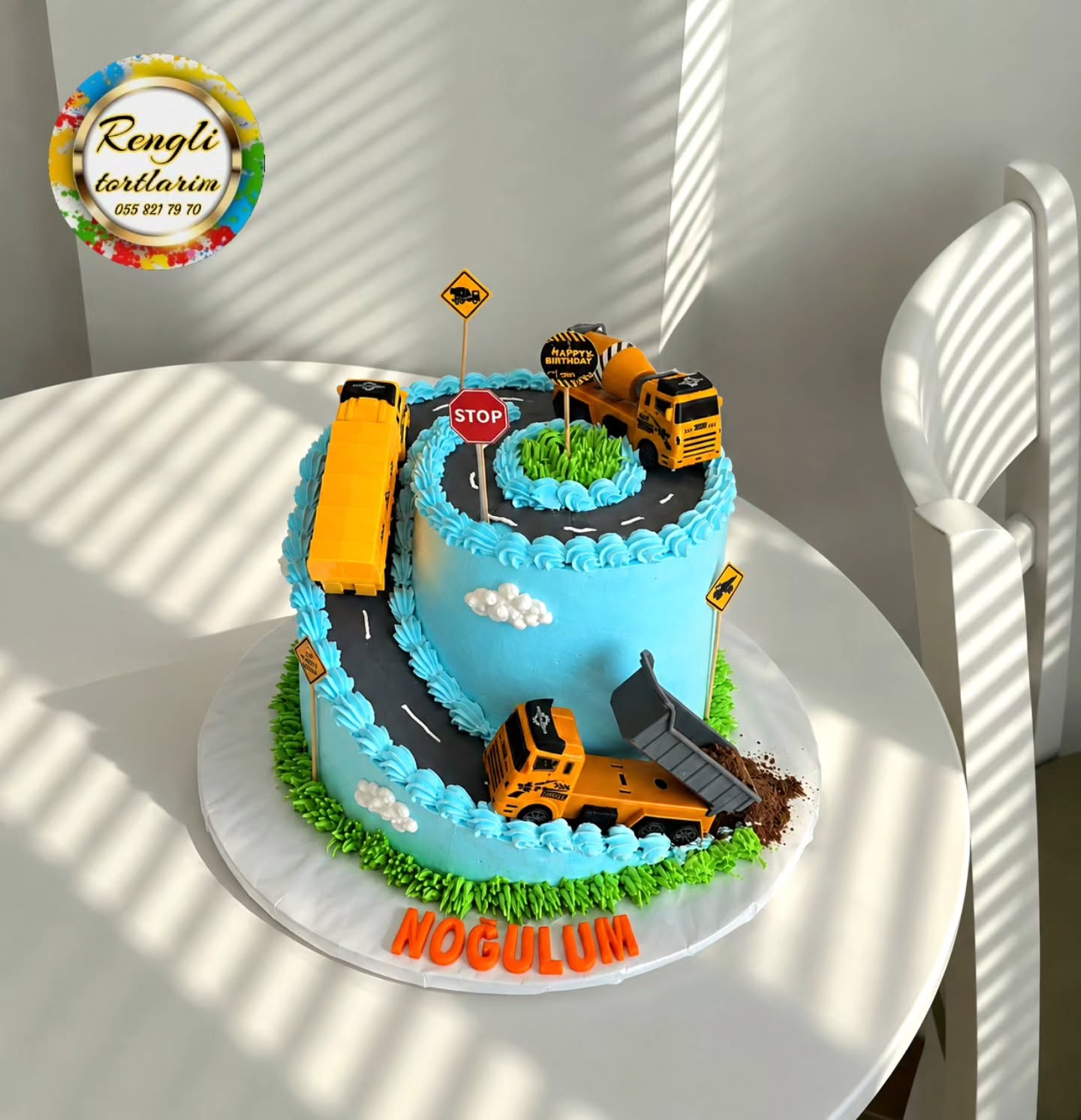Yubiley və Özəl Dizaynlı Böyük Tortlar